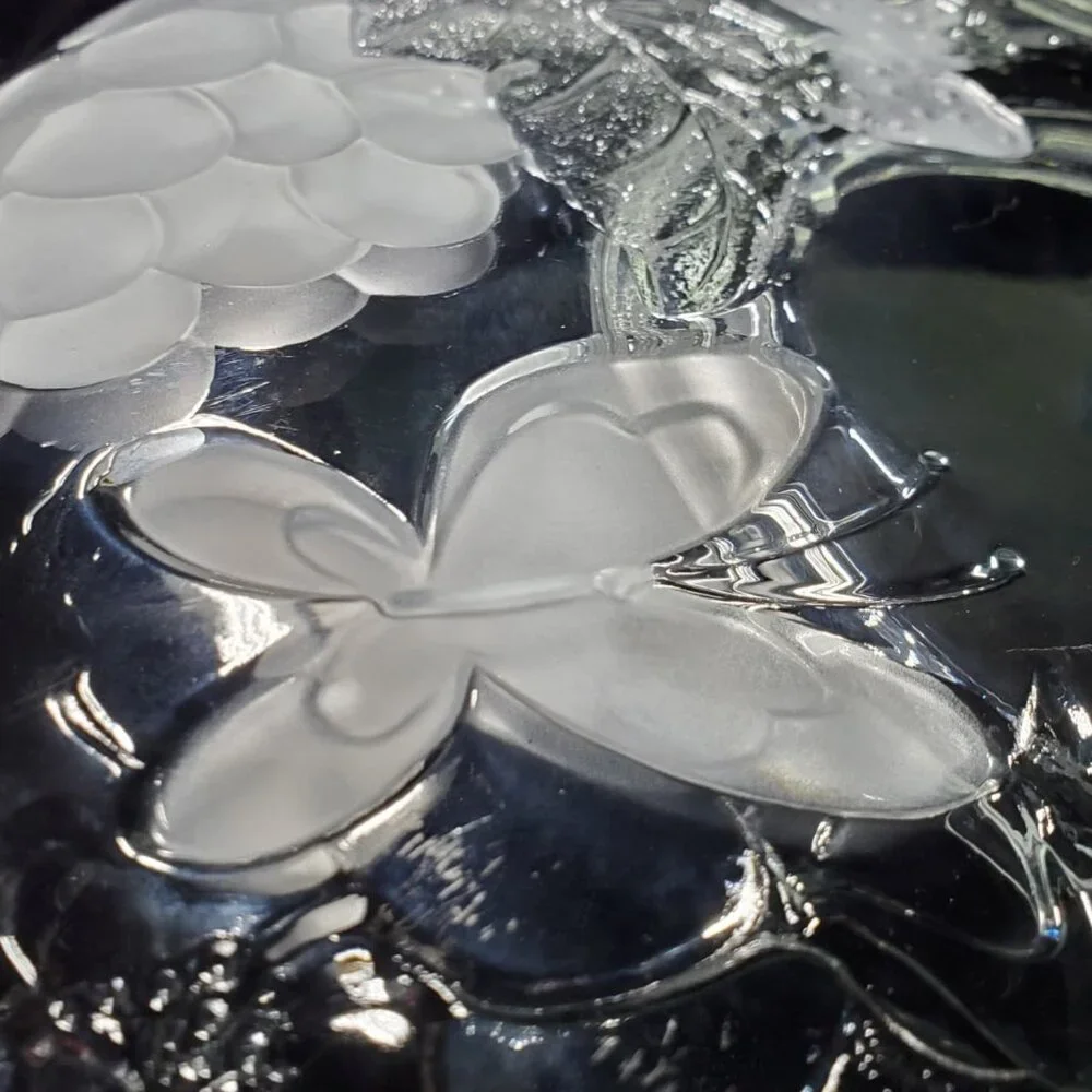 Heavy Japanese Aderia Glass Crystal Serving Plate - Picture 7 of 9